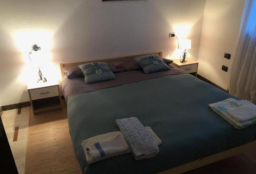 Standard room with outdoor bath, Casa Stella Malpensa