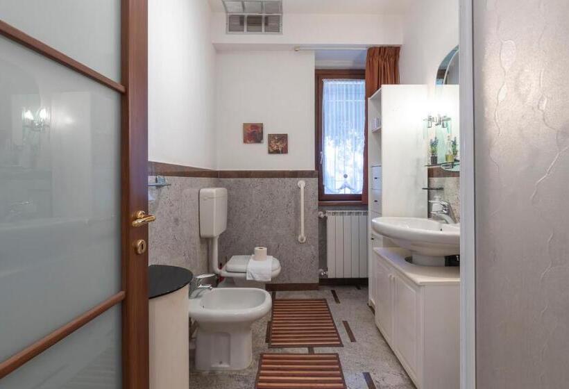 Standard room with outdoor bath, Casa Stella Malpensa