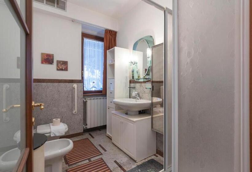 Standard room with outdoor bath, Casa Stella Malpensa