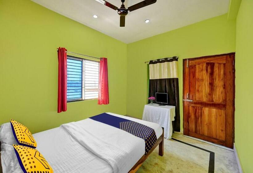 חדר קלאסי לשלושה, Spot On Hotel Shree Krishna