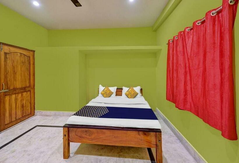 חדר קלאסי לשלושה, Spot On Hotel Shree Krishna