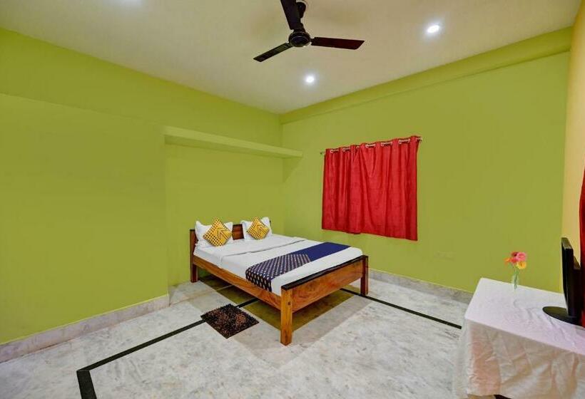 חדר קלאסי לשלושה, Spot On Hotel Shree Krishna