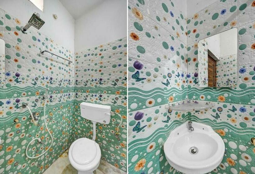 חדר קלאסי לשלושה, Spot On Hotel Shree Krishna