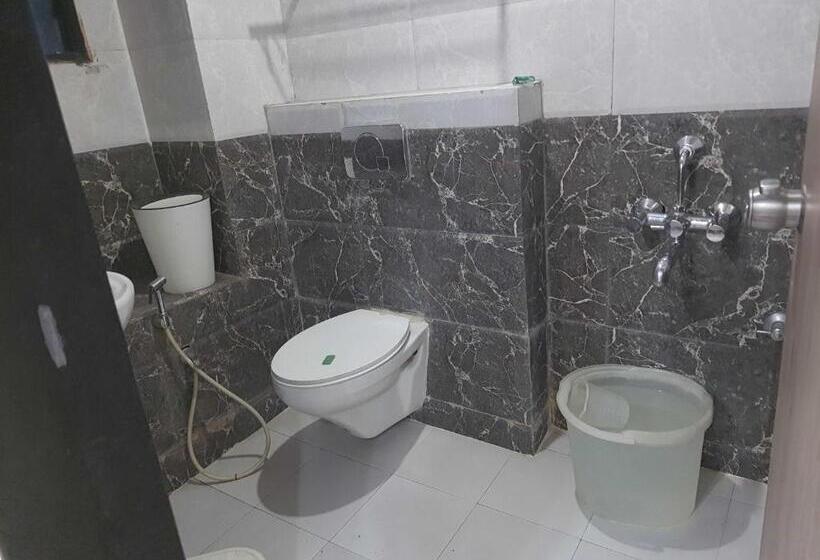 Трехместный Номер Классика, Spot On 80793g Abhay Guest House
