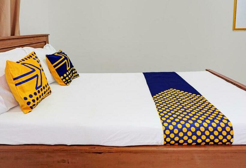 Номер Стандарт, Spot On 92183 Komang Resort Klayar