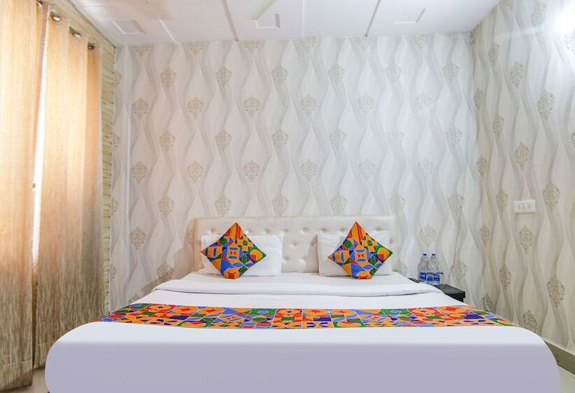 デラックスルーム, Fabhotel Gs