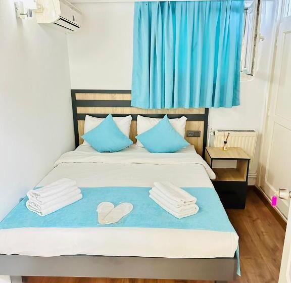 اتاق استاندارد یک نفره, La Maison Bleue