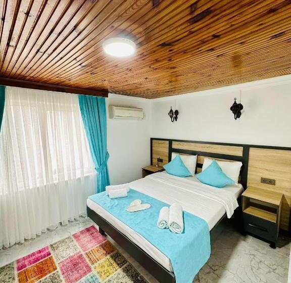 اتاق استاندارد, La Maison Bleue