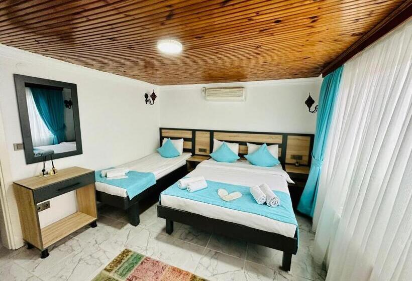 اتاق لوکس, La Maison Bleue