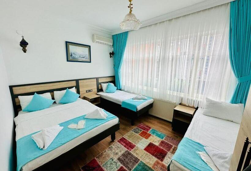 اتاق لوکس چهار تخته, La Maison Bleue