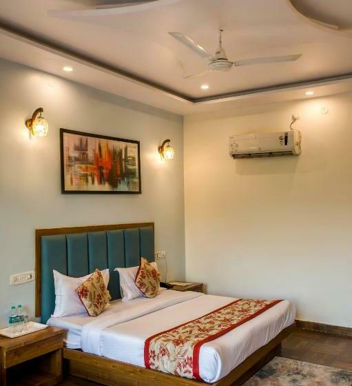 デラックスルーム, Dee Fellows Riverside Resort