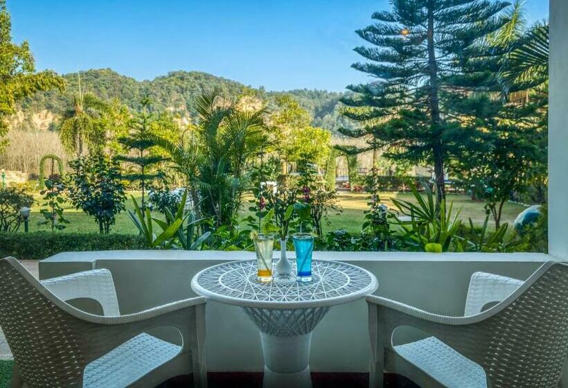 キングサイズベッドのスタンダードルーム, Dee Fellows Riverside Resort