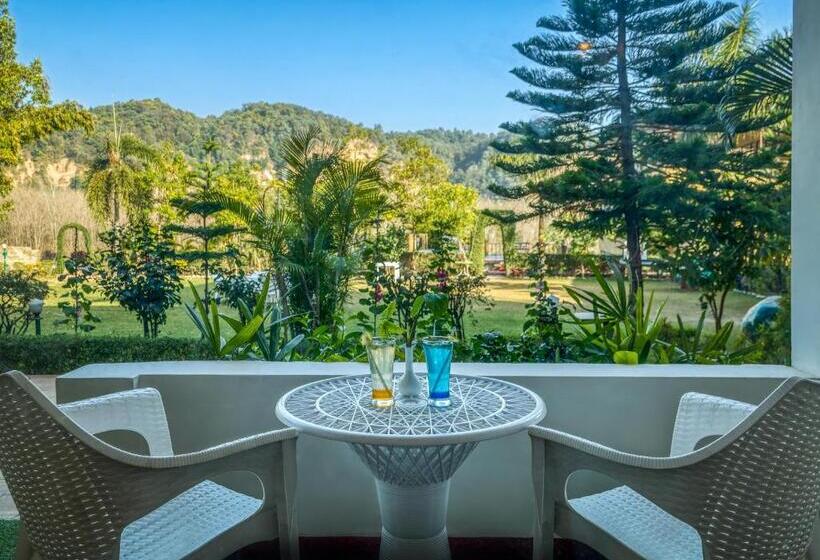 Номер Стандарт, Dee Fellows Riverside Resort