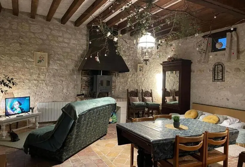 １ベッドルームハウス, Le Relais, La Dormance, Le Bois Dormant