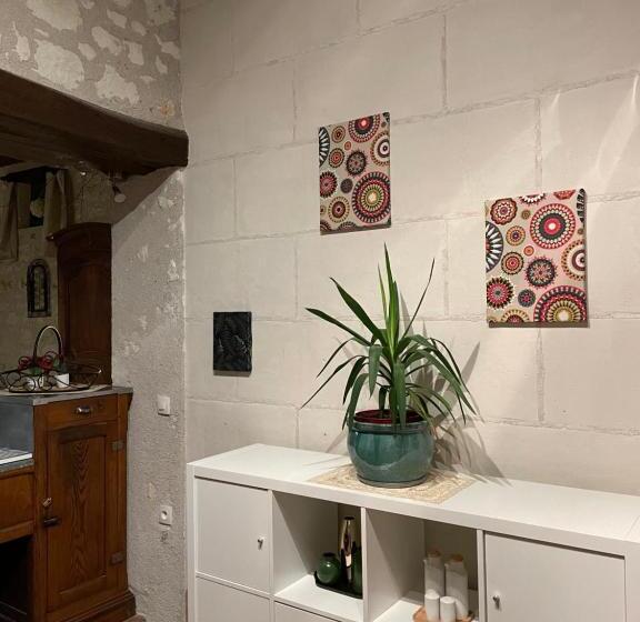 منزل غرفة نوم واحدة, Le Relais, La Dormance, Le Bois Dormant