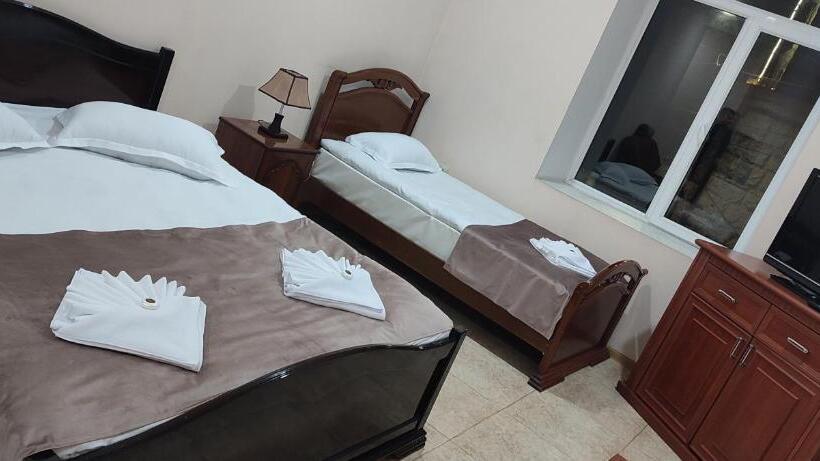 Номер Стандарт Трехместный, Sweet Home Hotel Meghri