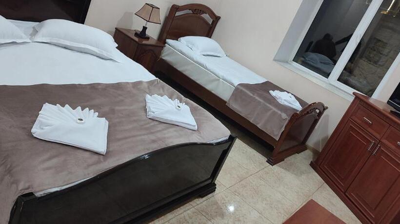 Номер Стандарт Трехместный, Sweet Home Hotel Meghri