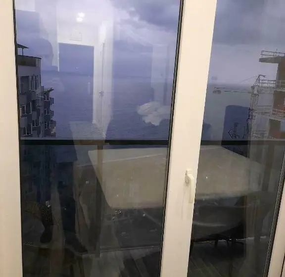 استودیوی استاندارد با چشمانداز دریا, Batumi New Cost View