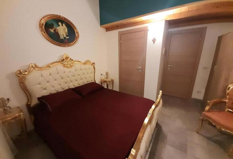 스탠다드 룸 킹사이즈 침대, Casa San Pio