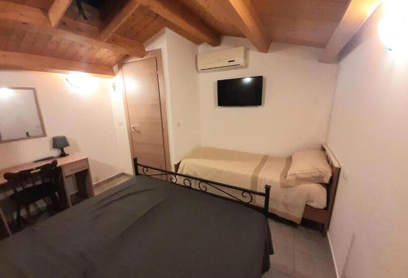 家庭套房, Casa San Pio