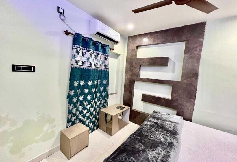 Трехместный Номер Классика, Pop My Hotel Usa Palace