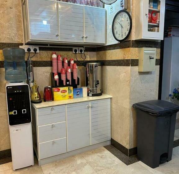 חדר סטנדרט לשלושה, فندق المقام الراقي للشقق والغرف المفروشة