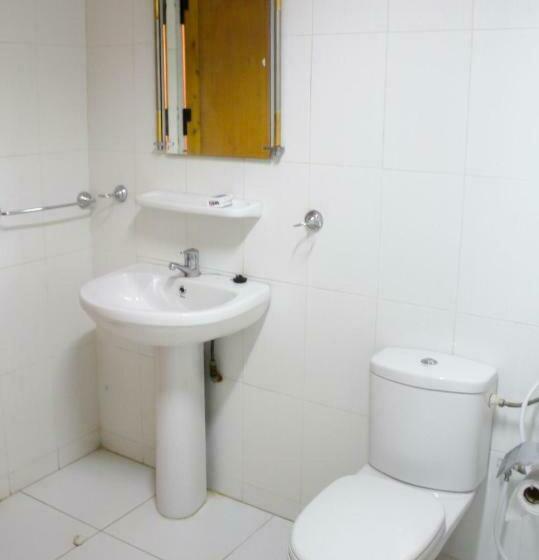 اتاق اکونومی یک تخته, Andalusia