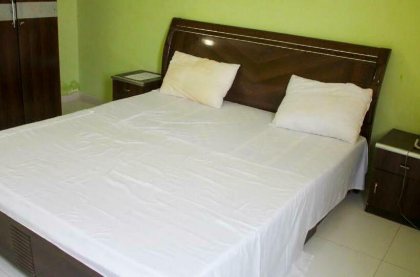 اتاق اکونومی یک تخته, Andalusia