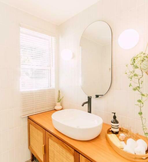 스위트, The Guava Shack