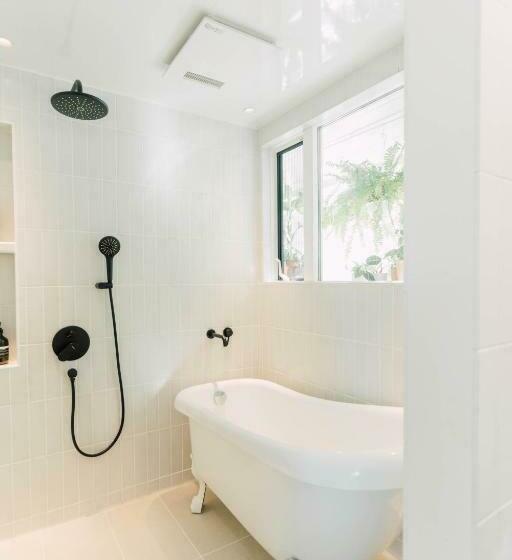 스위트, The Guava Shack