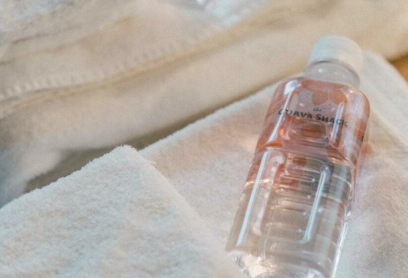 스위트, The Guava Shack