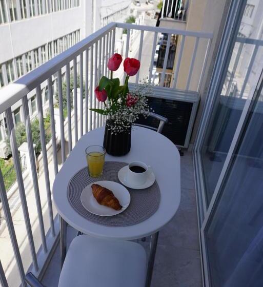 سوئیت جونیور خانوادگی, Korzo Suites