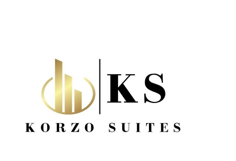 استودیوی استاندارد, Korzo Suites