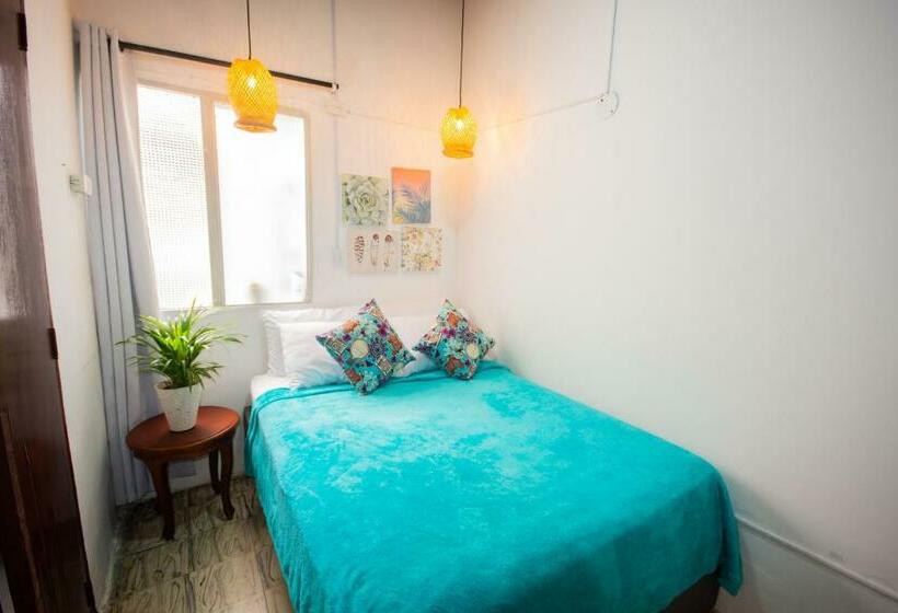 اتاق استاندارد, Spring Hostel