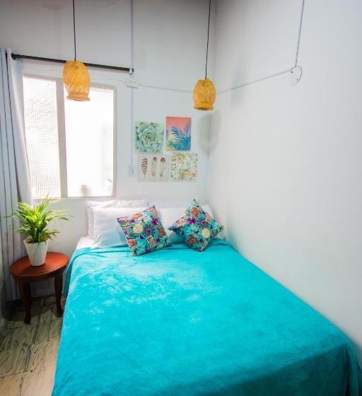 اتاق استاندارد, Spring Hostel
