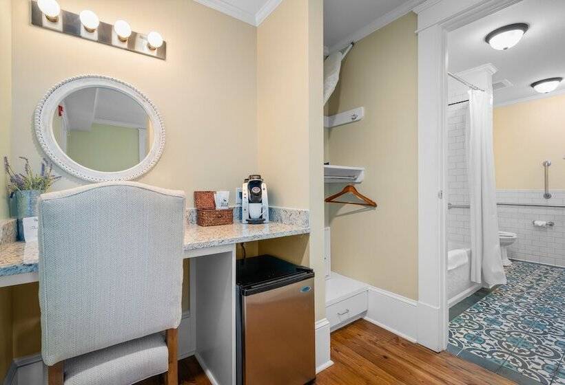 Номер Deluxe, Fort Conde Inn Mobile