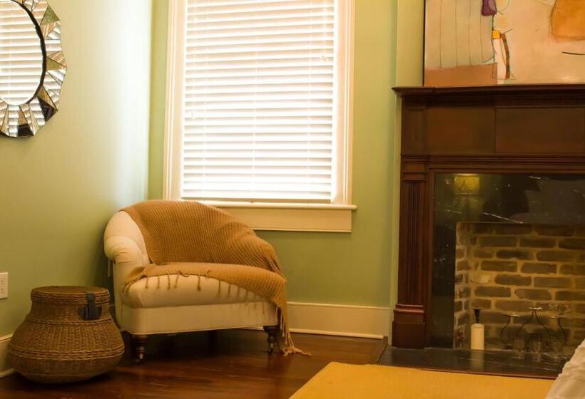 Президентский Люкс, Fort Conde Inn Mobile