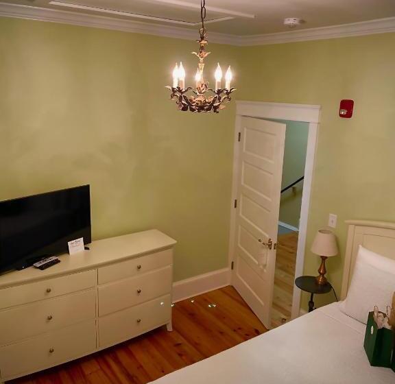 Люкс 2 Спальни, Fort Conde Inn Mobile