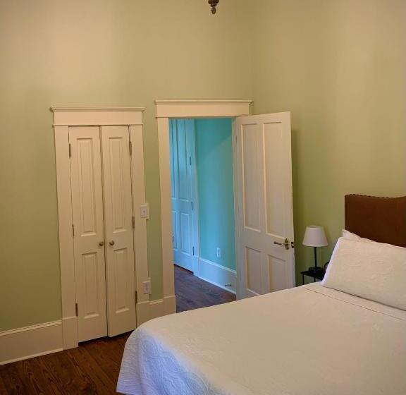 Люкс Superior, Fort Conde Inn Mobile