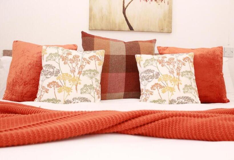 غرفة عائلية, Kings Head Inn