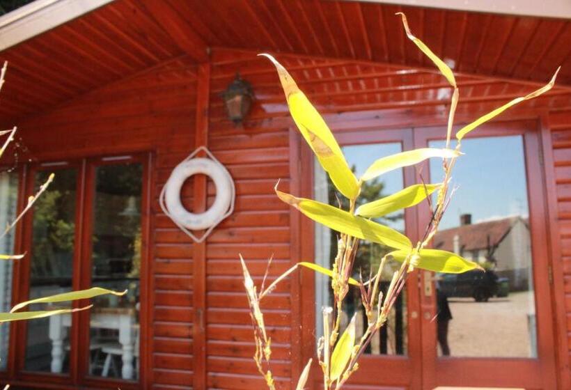 شقة غرفتين, Kings Head Inn