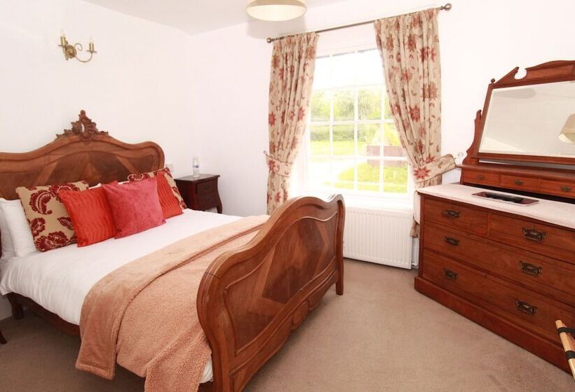 Номер Стандарт, Kings Head Inn