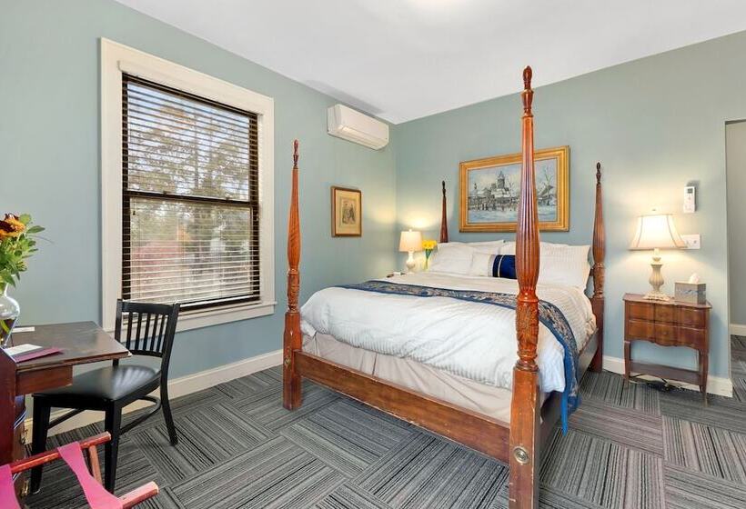 غرفة قياسية, Debary Inn