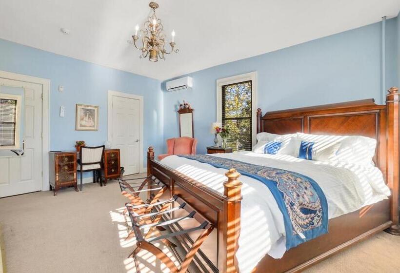 디럭스 룸, Debary Inn