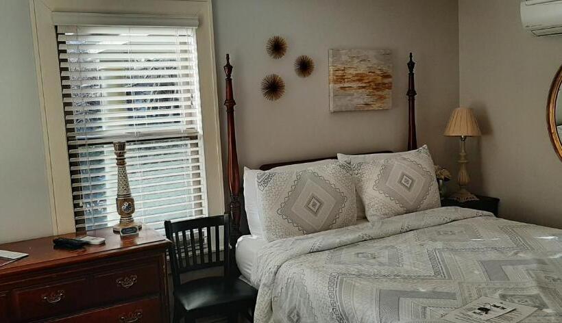 기본룸, Debary Inn