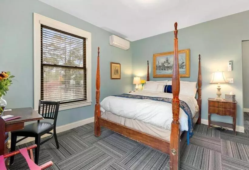 ビジネスルーム, Debary Inn