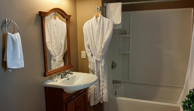 غرفة كومفورت, Debary Inn