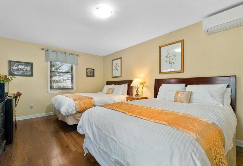 غرفة قياسية, Debary Inn