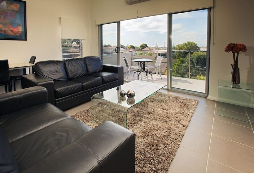 Апартаменты Executive 1 Спальня, Charlestown Executive Apartments