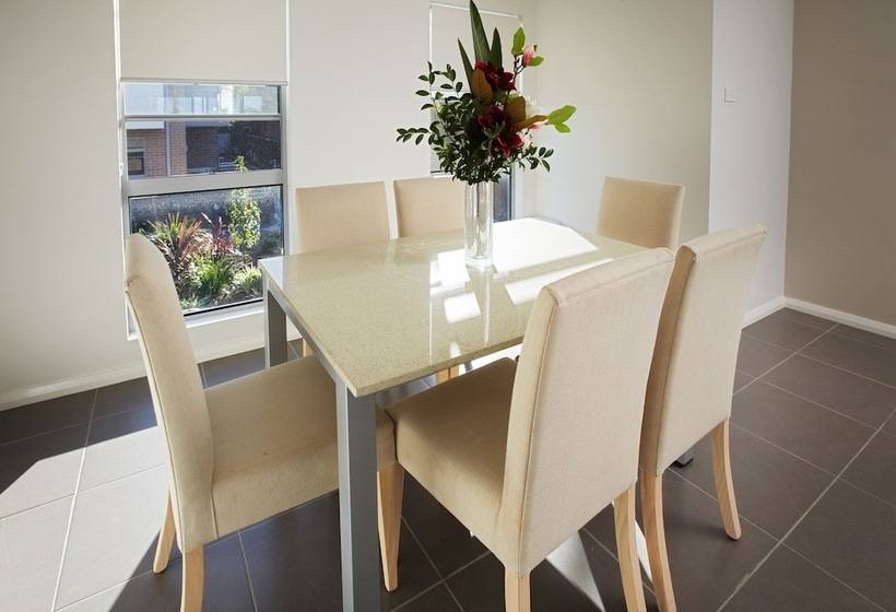 דירת אקזקיוטיב 3 חדרים, Charlestown Executive Apartments